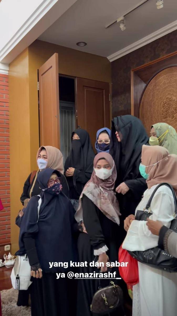 istri Ameer Azzikra, Nadzira Shafa (instagram.com/taqymaliknew)