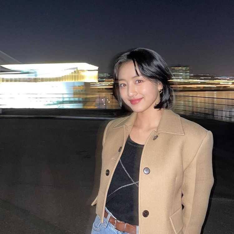 Jihyo TWICE (instagram.com/twicetagram)