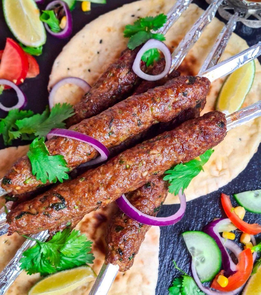 chapli kabab (instagram.com/foodatives)