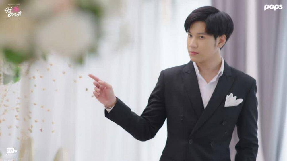 Singto Prachaya di Paint with Love (instagram.com/popsthailand)