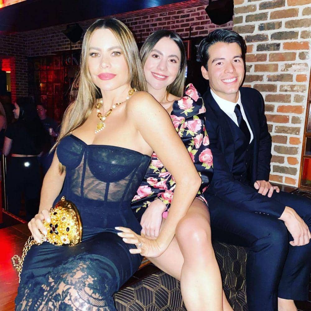 Sofia Vergara, Claudia Vergara, Manolo Gonzalez Vergara (instagram.com/sofiavergara)