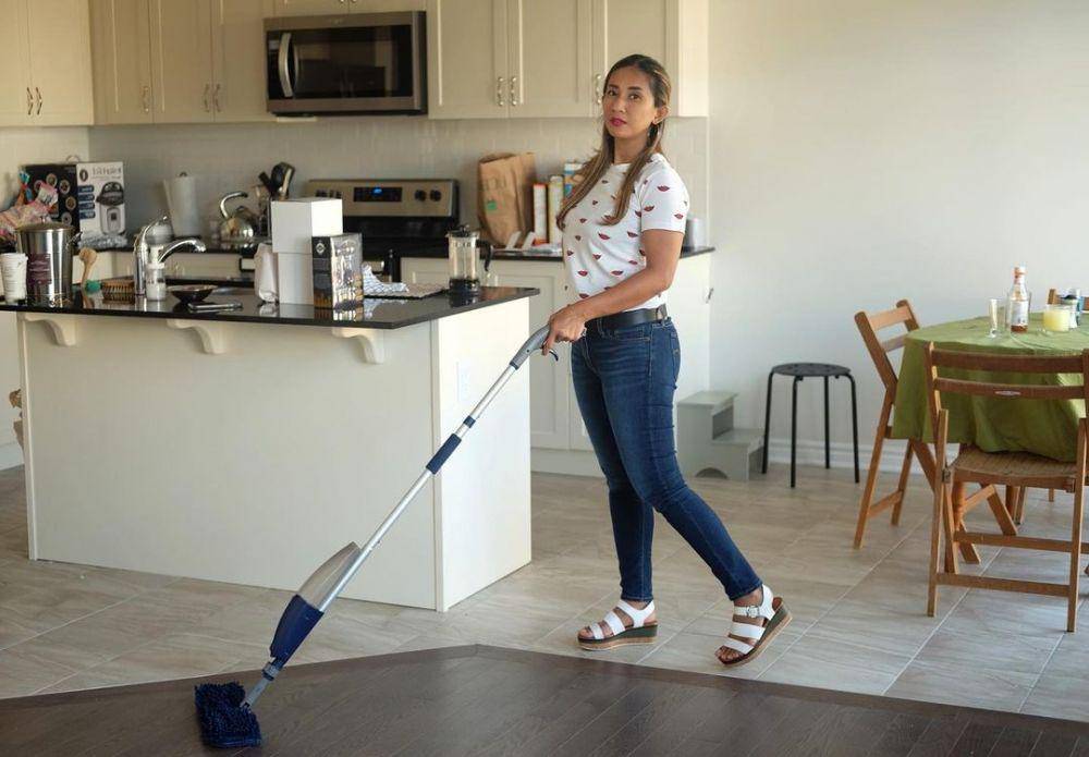 potret Cut Memey saat jadi ibu rumah tangga (instagram.com/cutmemey)