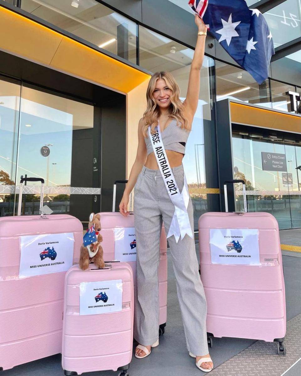 Potret Keberangkatan Kontestan Miss Universe 2021 ke Eilat, Israel (Instagram.com/dazvarlamova)