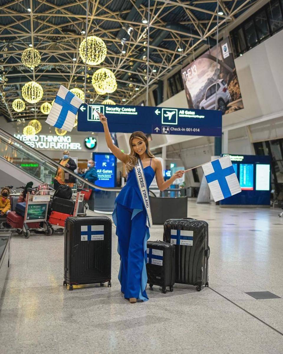 Potret Keberangkatan Kontestan Miss Universe 2021 ke Eilat, Israel (Instagram.com/essiunkuri)