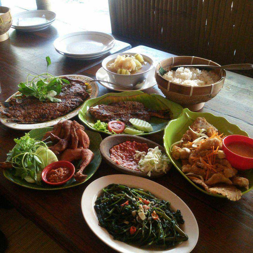 Warung Lesehan Rumadi (instagram.com/li2n9)