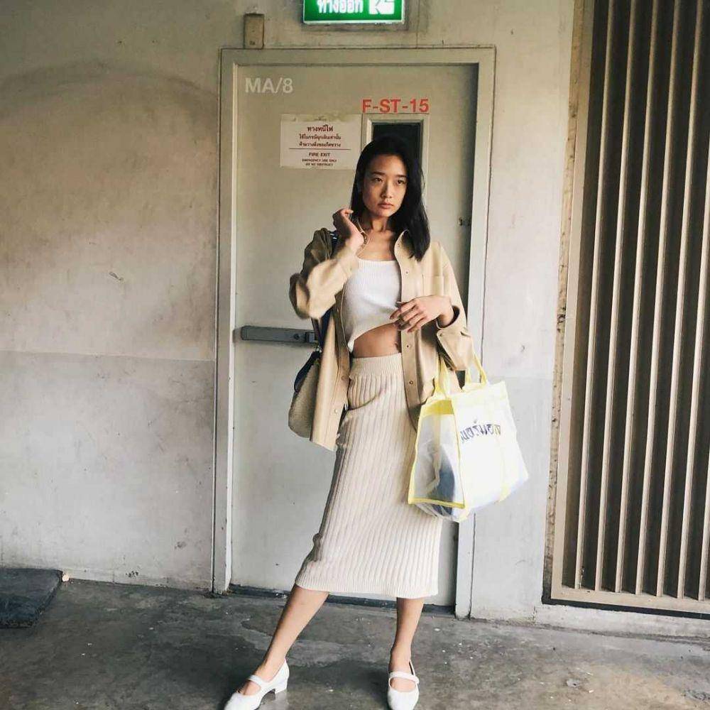 potret padu padan rok ala Aokbab Chutimon (instagram.com/aokbab)