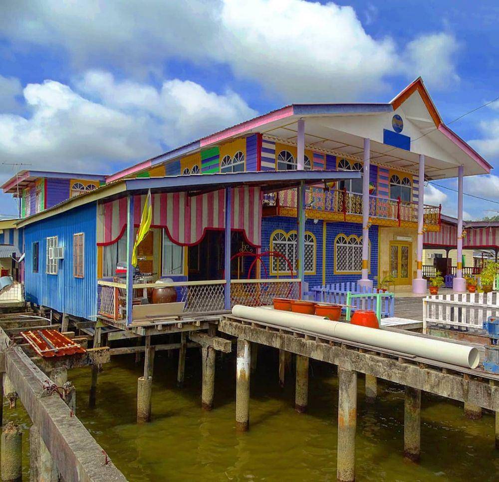 potret Kampong Ayer (instagram.com/koutsarsky)