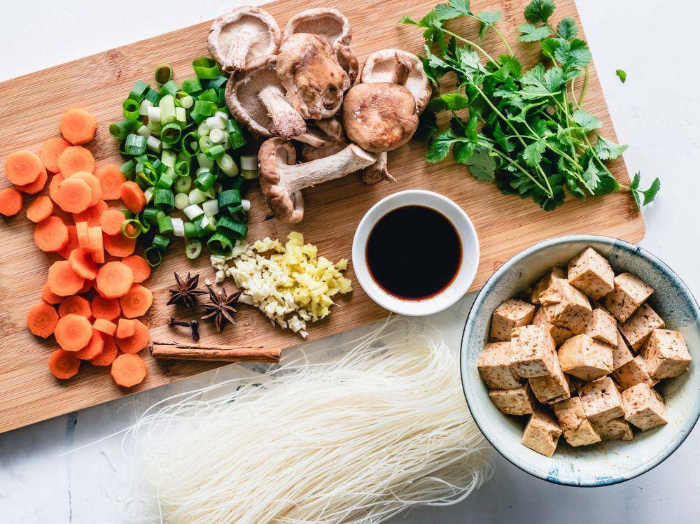 ilustrasi bahan masakan (pexels.com/@ella-olsson-572949)
