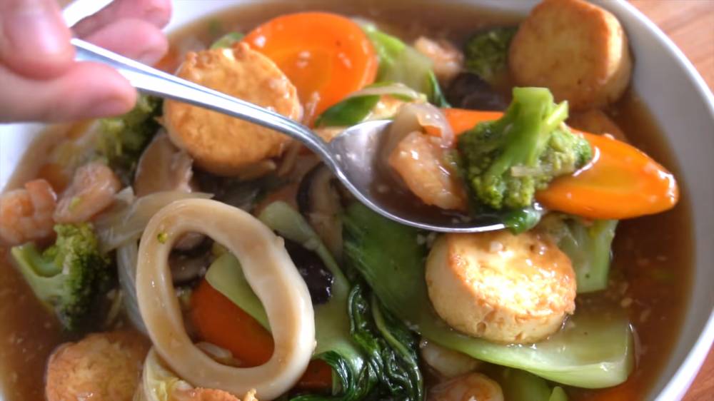 ilustrasi hidangan sapo tahu seafood luvita ho (youtube.com/Luvita Ho)