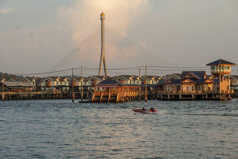 potret Kampong Ayer (instagram.com/ridwan_wh)