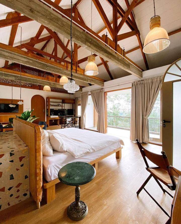 Stevie G Hotel (instagram.com/stefanloboo