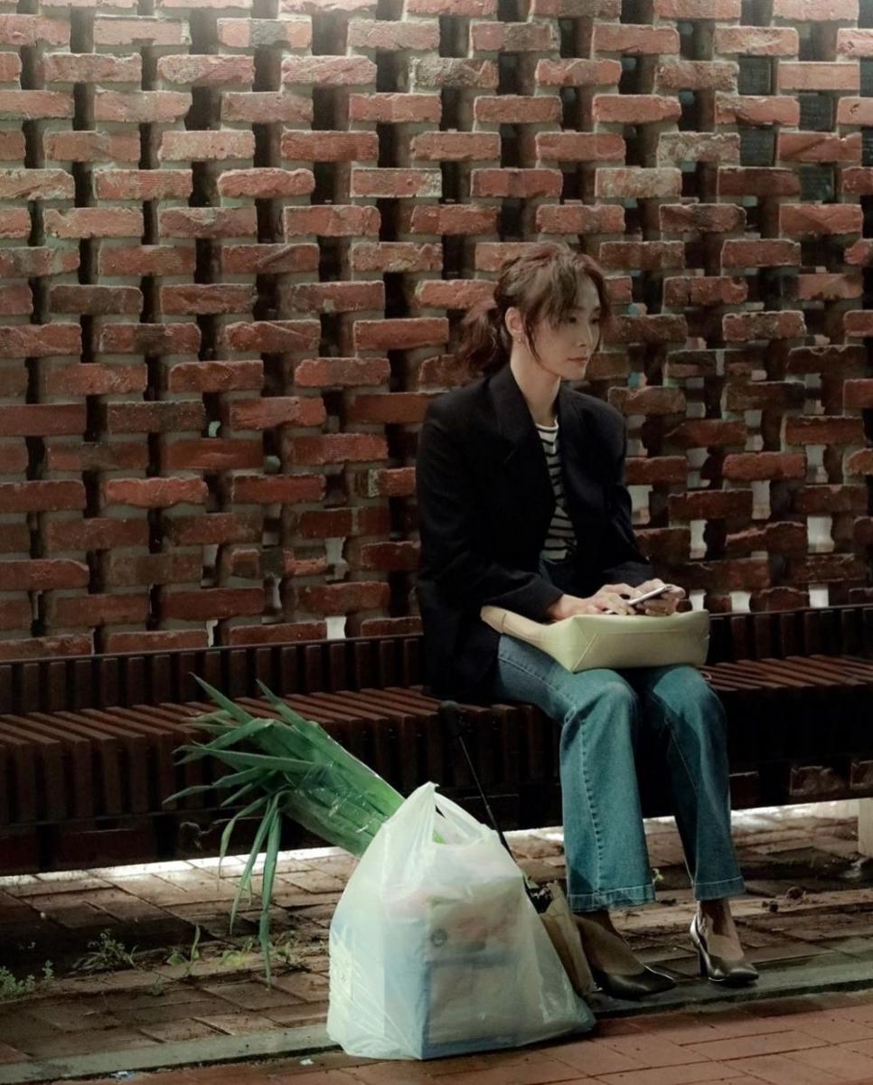 Park Hyo Joo (instagram.com/nowwearebreakingup_official)