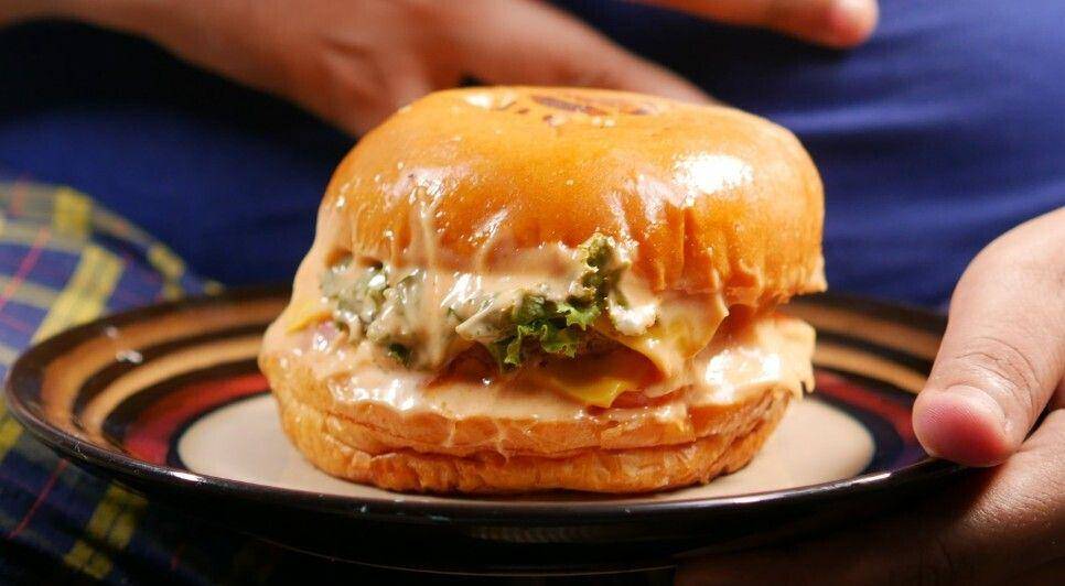 ilustrasi egg mayonnaise bap (unsplash.com/Towfiqu barbhuiya )