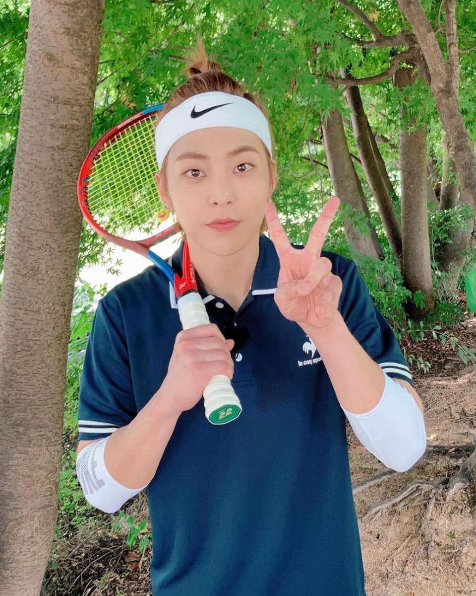 Xiumin EXO (instagram.com/weareone.exo)