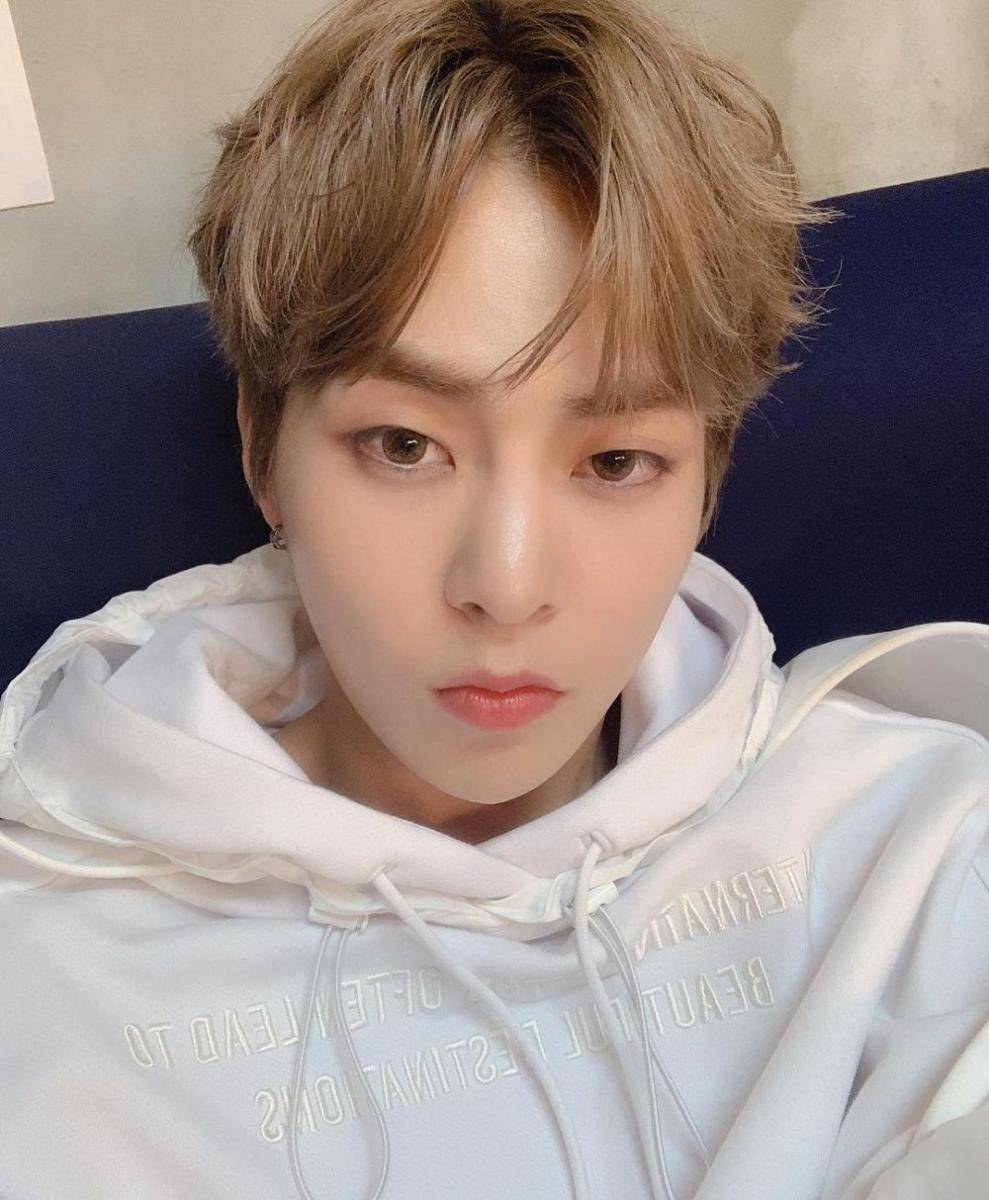 Xiumin EXO (instagram.com/e_xiu_o)