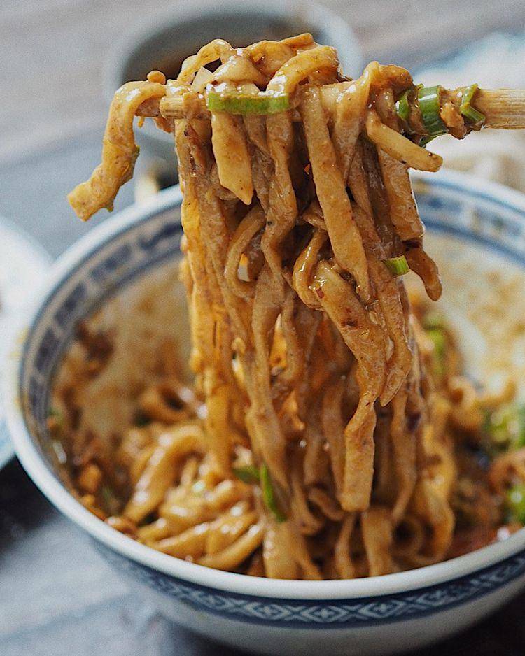 reganmian (instagram.com/nosweetsour)