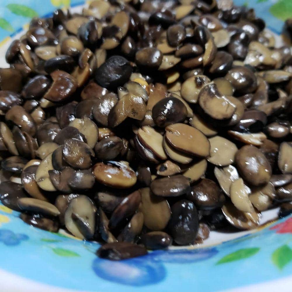 potret locust bean (instagram.com/naturalike)