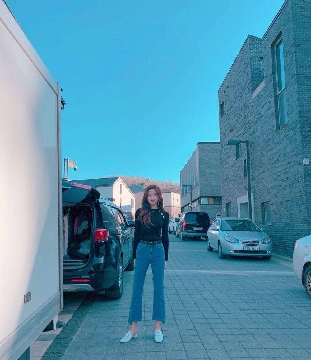 Style Moon Ga Young. (instagram.com/m_kayoung)
