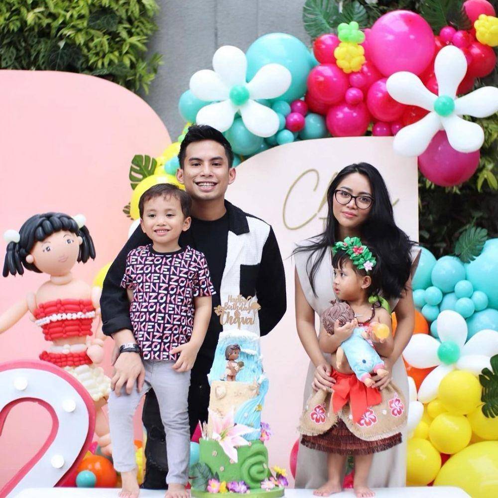 potret Niko Al Hakim (instagram.com/okintph)