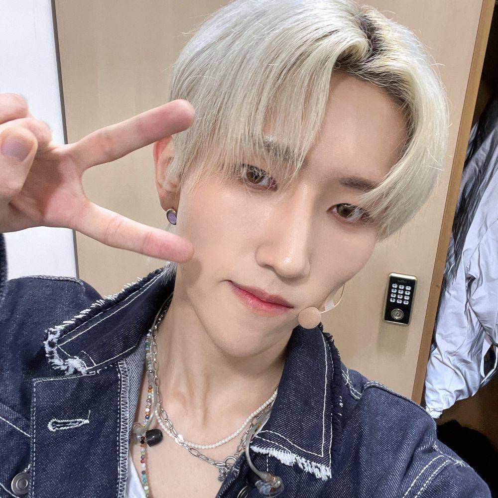 Baekgyeul (twitter.com/ELASTofficial)
