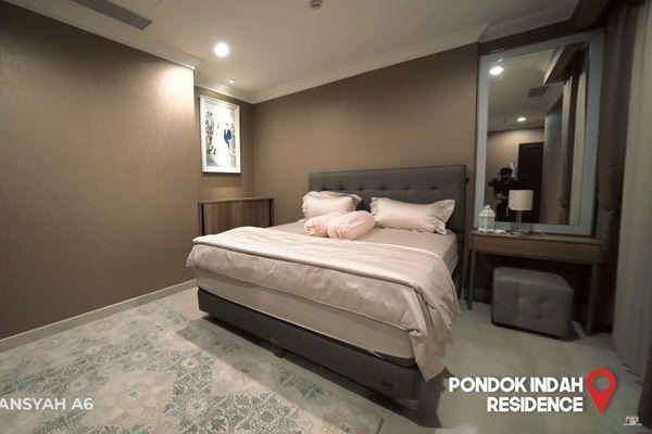 kamar Aurel di apartemen Ashanty (YouTube.com/The Hermansyah A6)