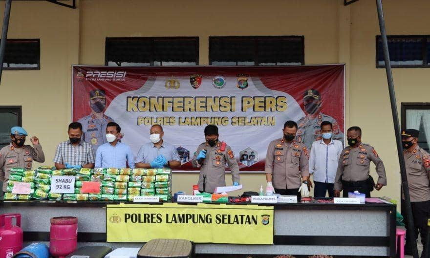 Polres Lamsel Amankan Sabu 92 Kg, Kurir Dijanjikan Upah Rp200 Juta