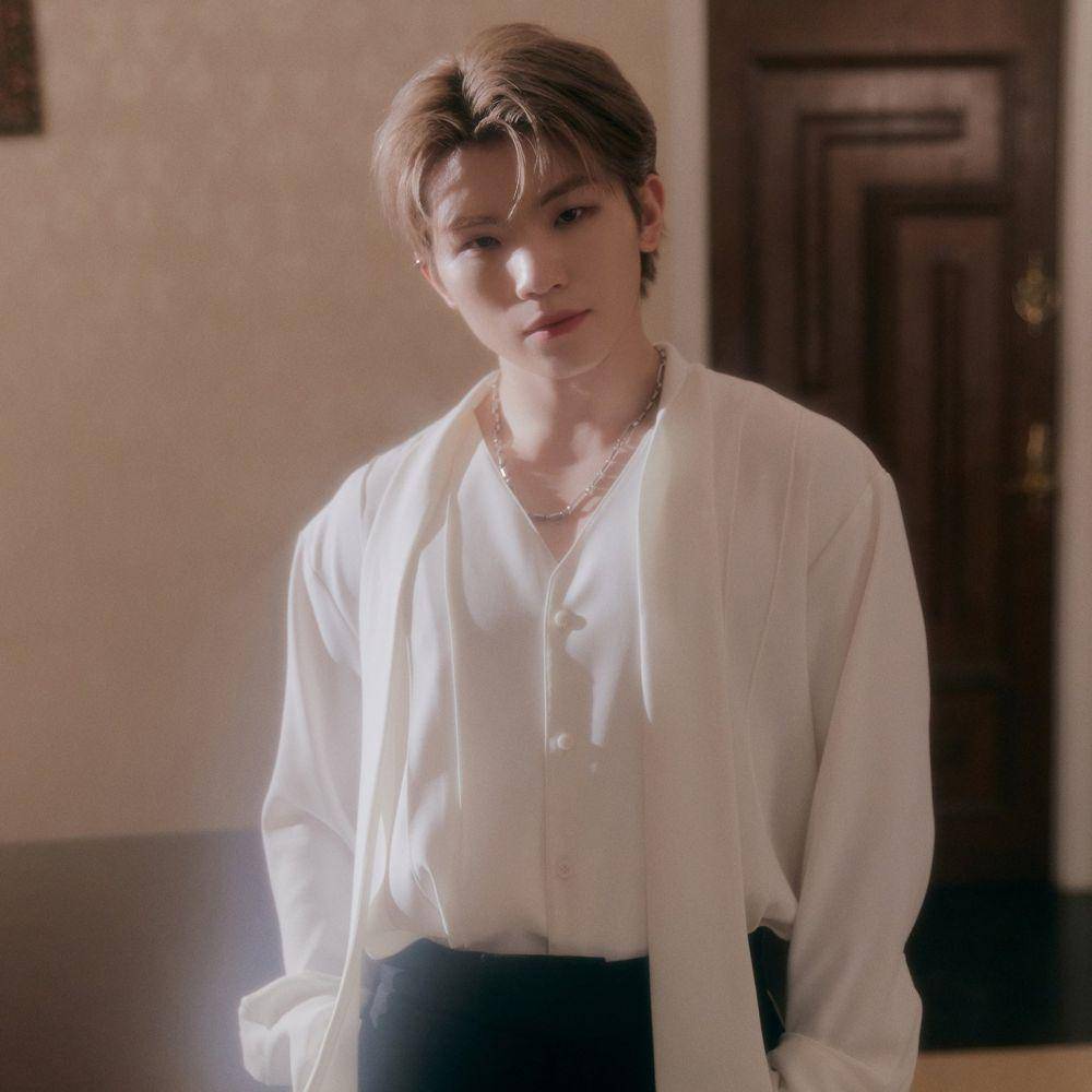 Woozi SEVENTEEN (twitter.com/pledis_17)