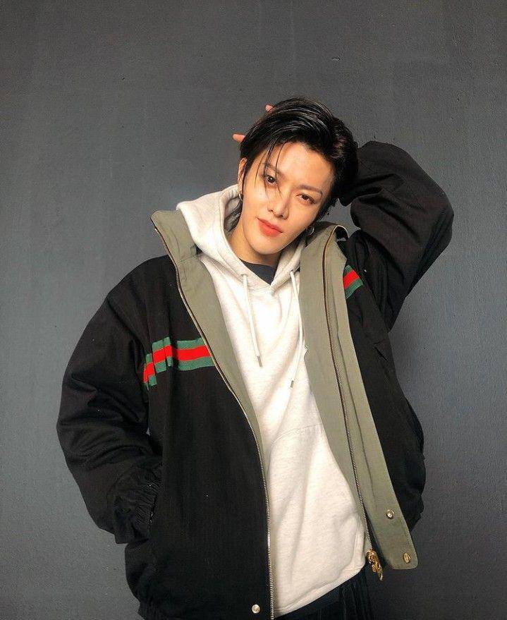 Yuta, member NCT 127 (instagram.com/yuu_taa_1026)