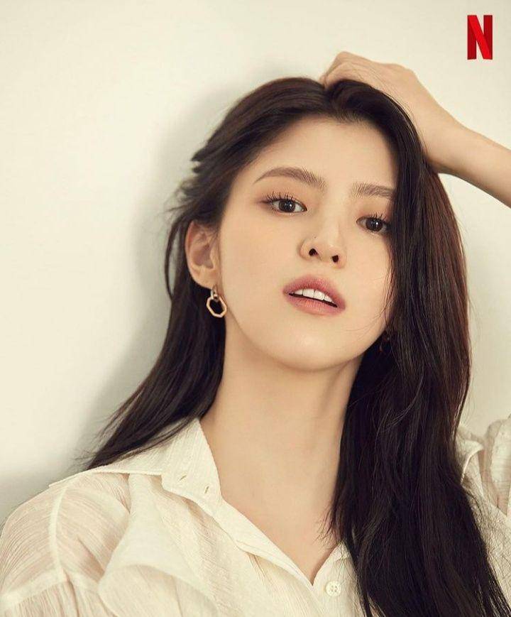 Han So Hee (instagram.com/9ato_ent)