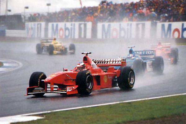 Michael Schumacher pada GP Inggris 1998. (scuderiafans.com)