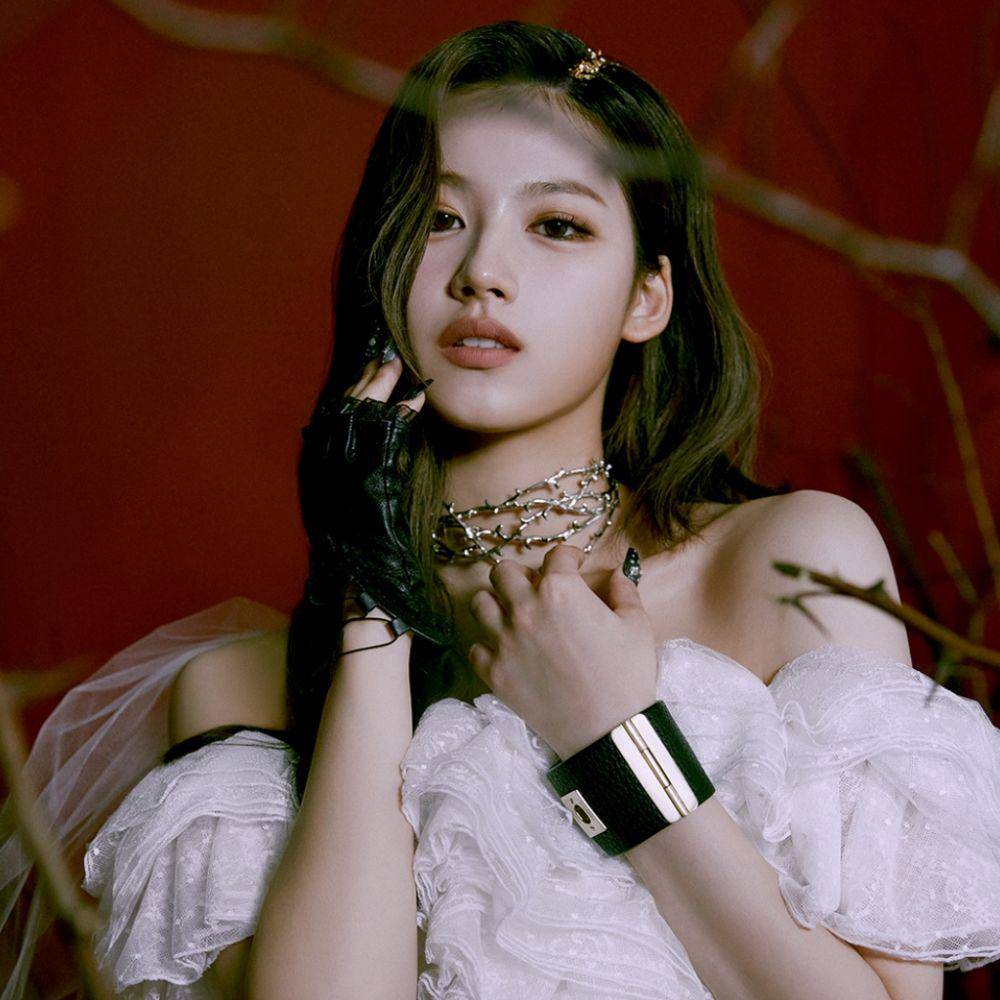 Sana TWICE (dok. JYP Entertainment)