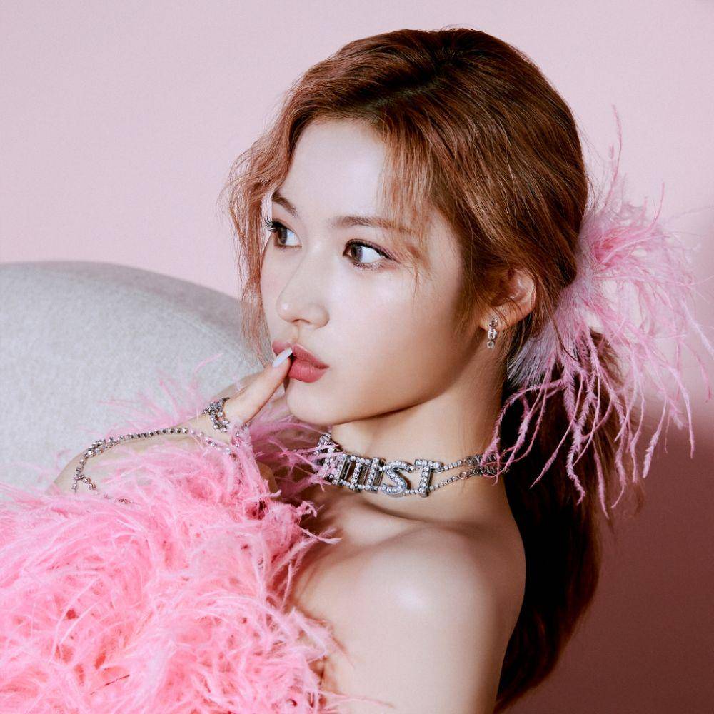 Sana TWICE (dok. JYP Entertainment)