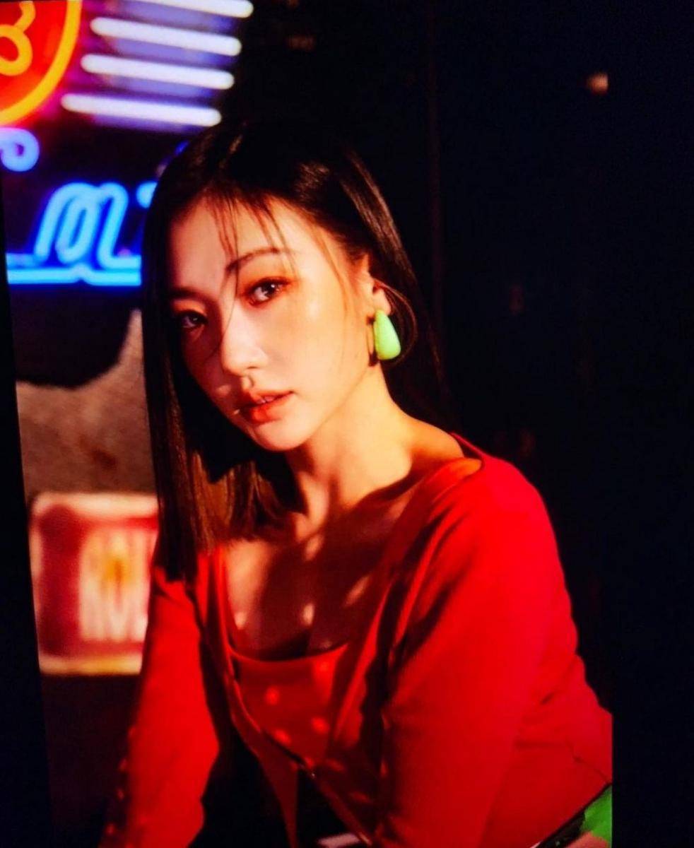 Jinny Secret Number (instagram.com/secretnumber.official)