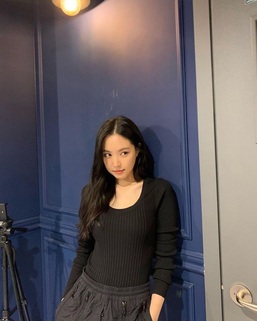 Son Na Eun (instagram.com/marcellasne_)