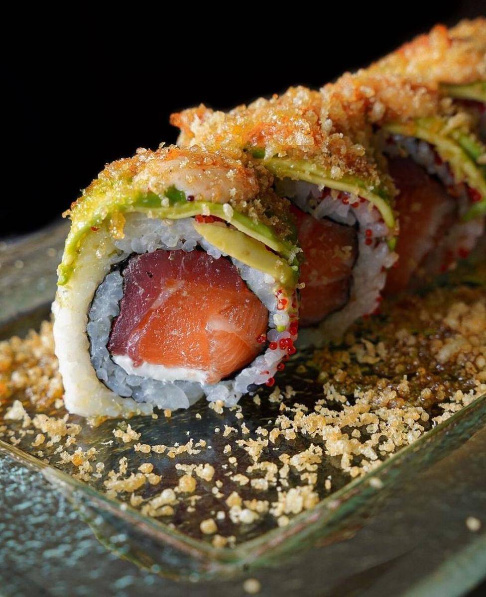 Sushi (instagram.com/contrasting__flavors)
