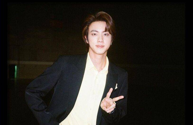 Jin BTS (instagram.com/bts.bighitofficial)
