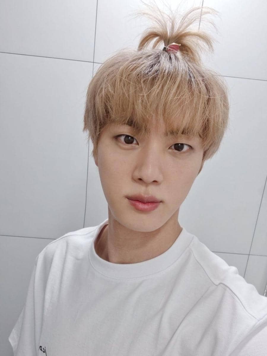 Kim Seokjin BTS (twitter.com/BTS_twt)