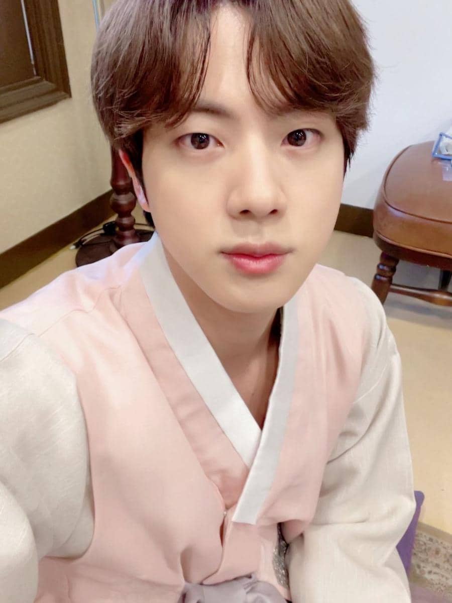 Kim Seokjin BTS (twitter.com/BTS_twt)