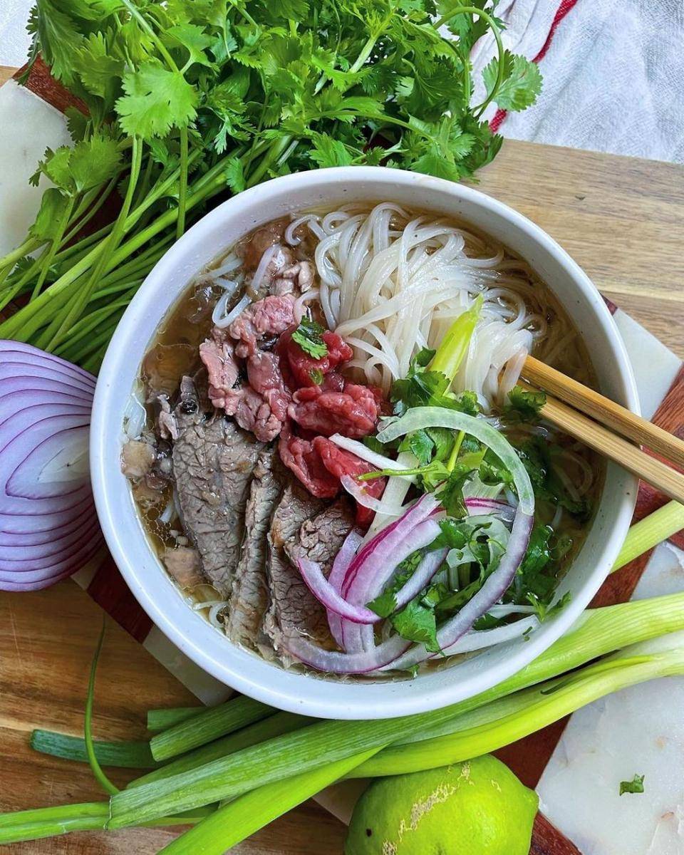 Pho (instagram.com/christinatrinh_eats)