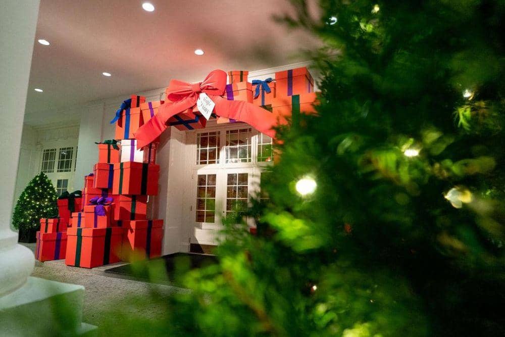 potret dekorasi Natal di Gedung Putih (instagram.com/flotus)
