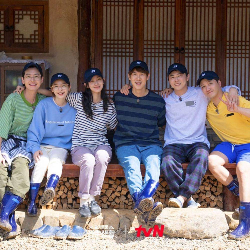 potret Geng 99 bersama Shin Hyun Bin dalam Three Meals A Day Doctors (instagram.com/hospitalplaylist_official)