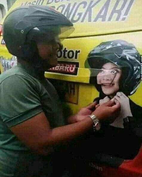 meme akting (instagram.com/riderengine)