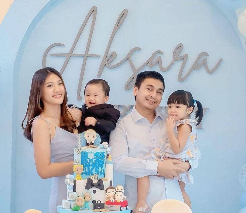 potret keluarga Raditya Dika (instagram.com/raditya_dika)