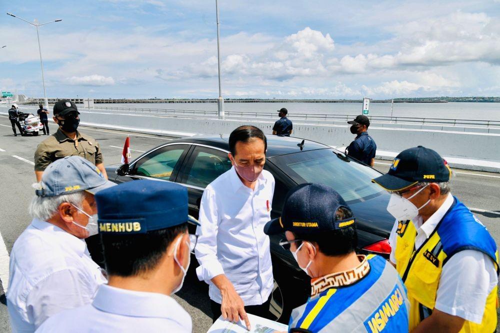 Dikritik Sering Ganti Aturan, Jokowi: Lha Wong Virusnya Berubah-ubah