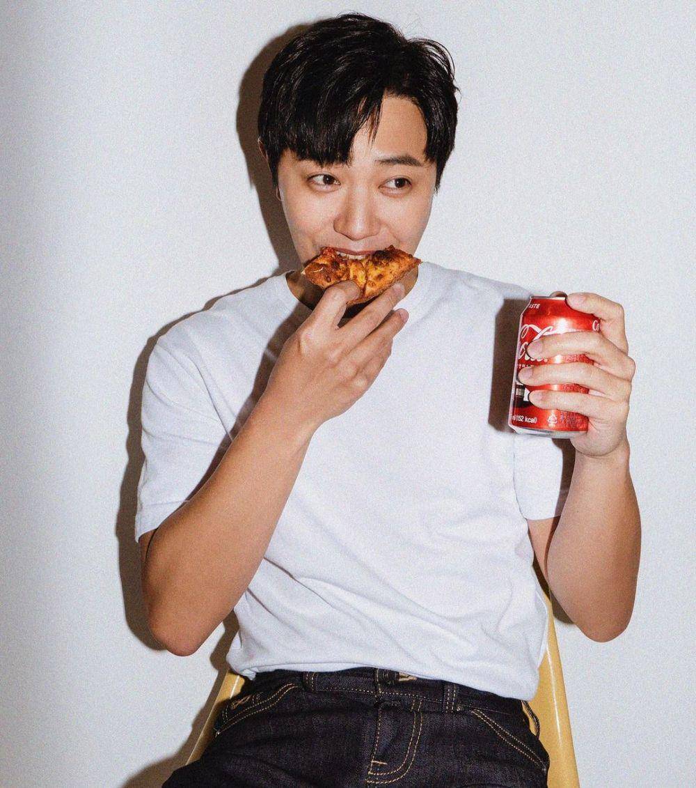 Jin Goo (instagram.com/actor_jingoo)