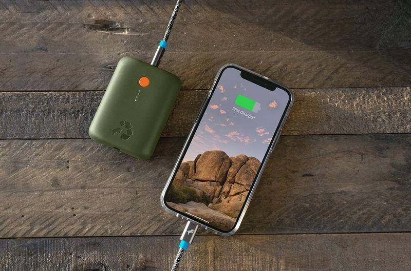 potret Nimble Champ Portable Charger (reviewgeek.com)