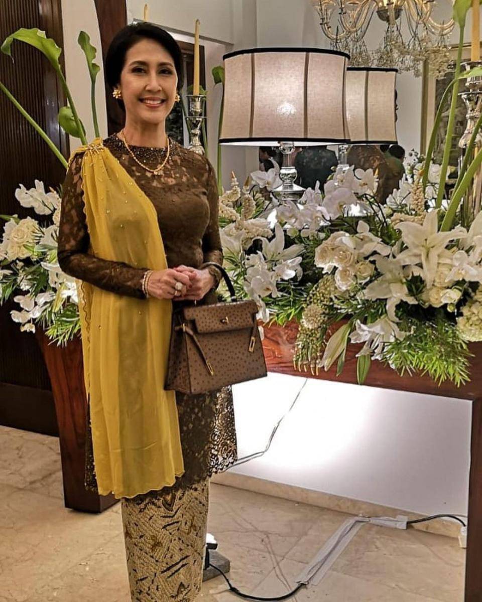 Kebaya Dana Iswara Basri (instagram.com/danaiswara12)