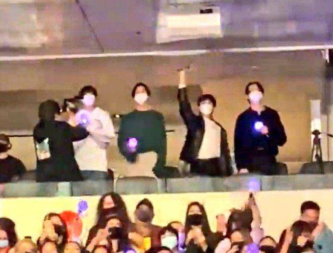 artis HYBE Jepang di konser BTS (twitter.com/wyxcheng)