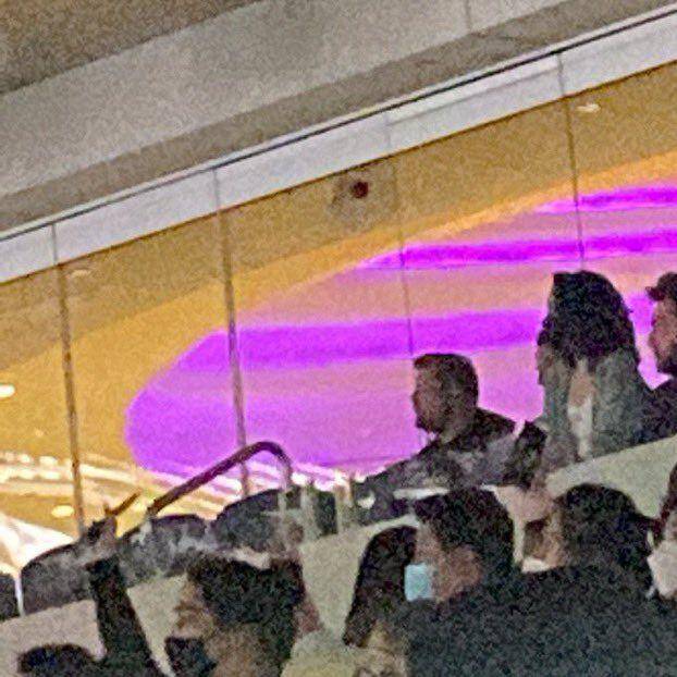 James Corden di konser BTS (twitter.com/jtoni_n)
