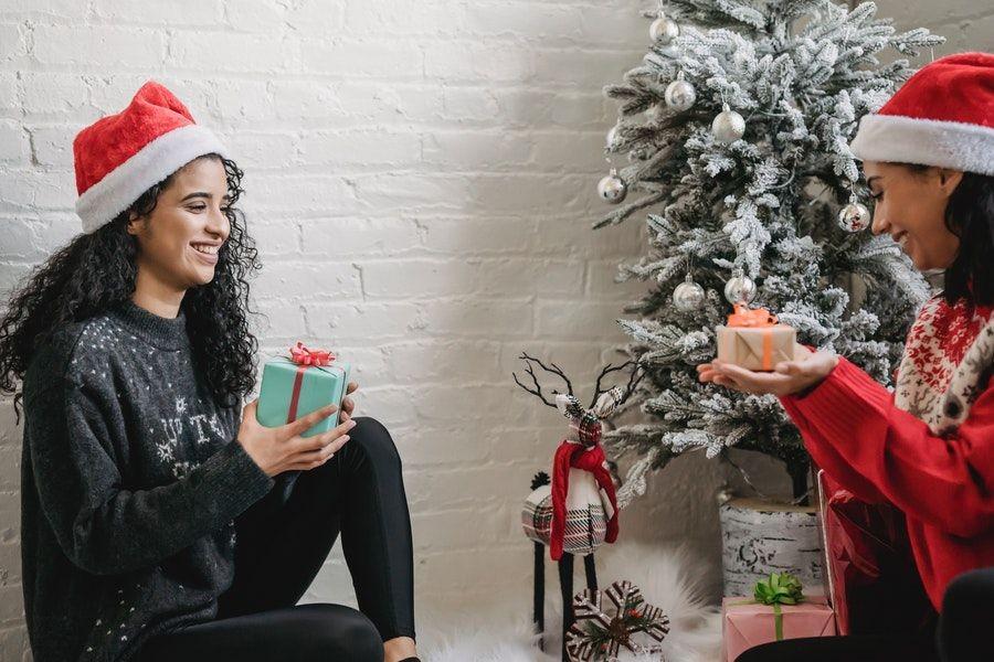 20 kado natal buat sahabat, dijamin simple dan berkesan